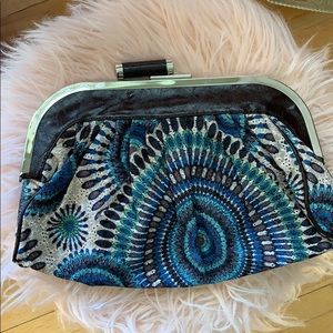 Valían New York vintage clutch